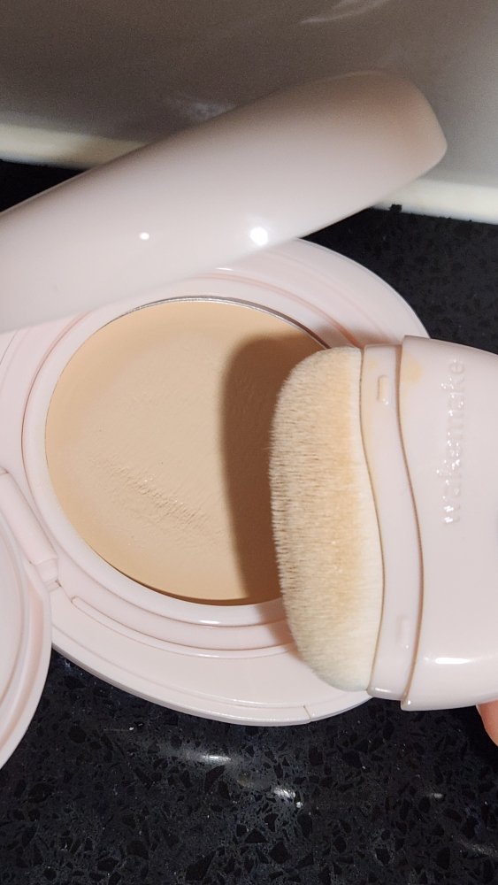 웨이크메이크 (wakemake) 워터 글로우 코팅밤 [SPF30/PA++] [02 바닐라아이보리] review image