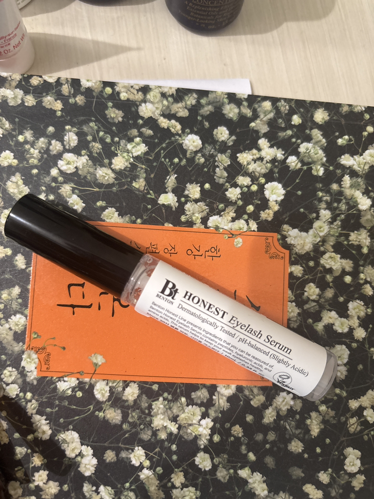 欧内斯特睫毛精华液的真实用户使用照片