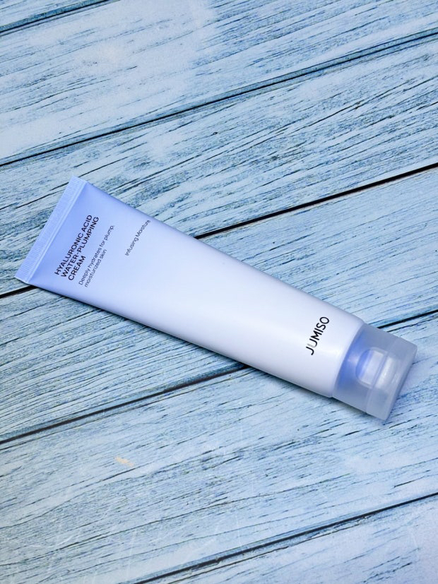 透明质酸水丰盈保湿防晒精华液 [SPF50+/PA++++]的真实用户使用照片