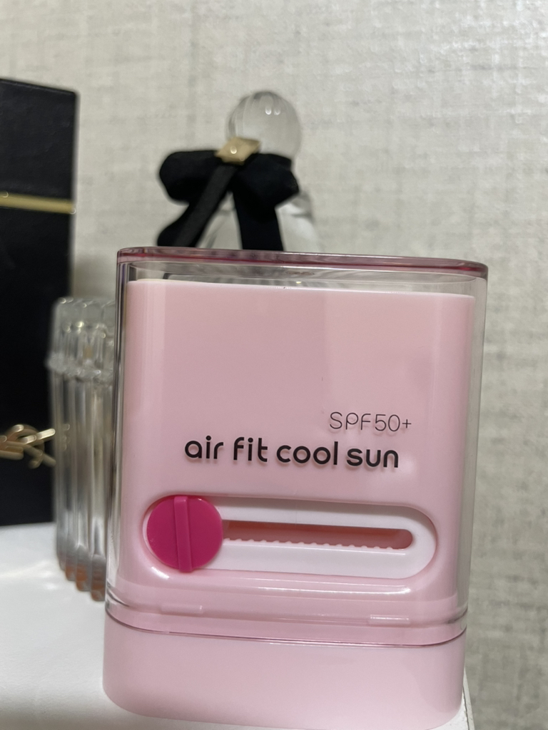 리즈케이 (LIZk) 에어핏 쿨 선 [SPF50+/PA++++] review image