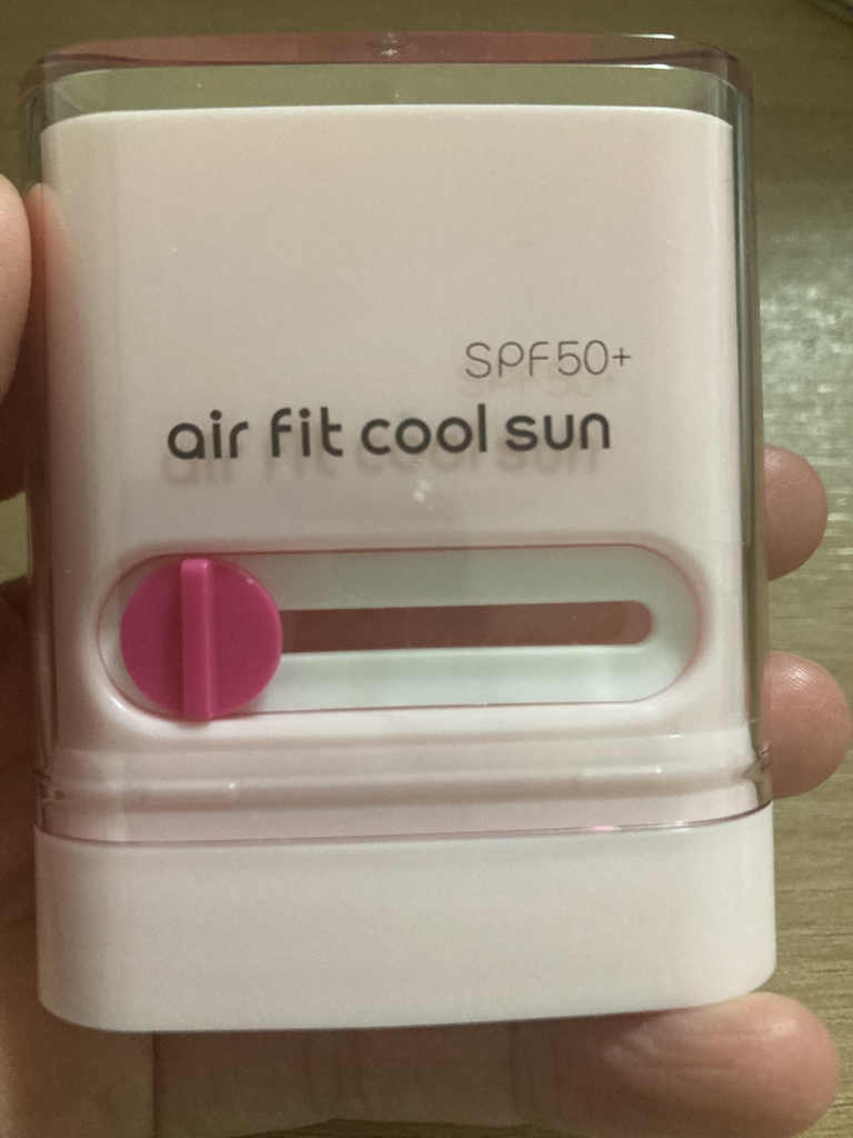 리즈케이 (LIZk) 에어핏 쿨 선 [SPF50+/PA++++] review image