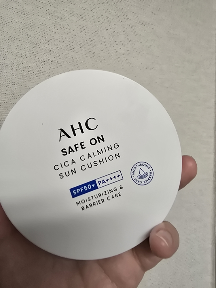 AHC (에이에이치씨) 세이프온 시카 카밍 선쿠션 [SPF50+/PA++++] review image