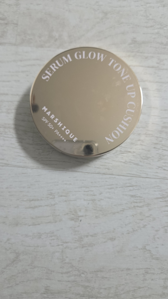 MARSHIQUE Serum Glow 调色防晒霜 [SPF50+/PA++++] common.review image