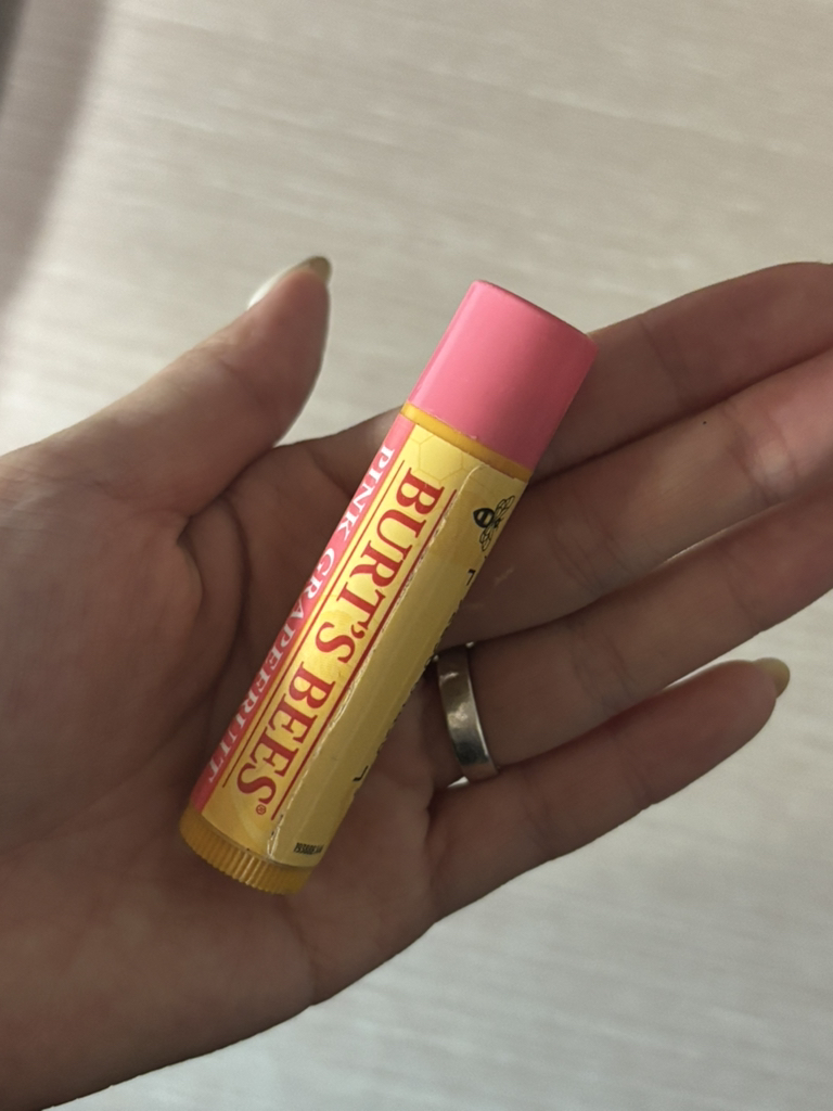 伯特小蜜蜂 润唇膏 [粉红葡萄柚味］ common.review image