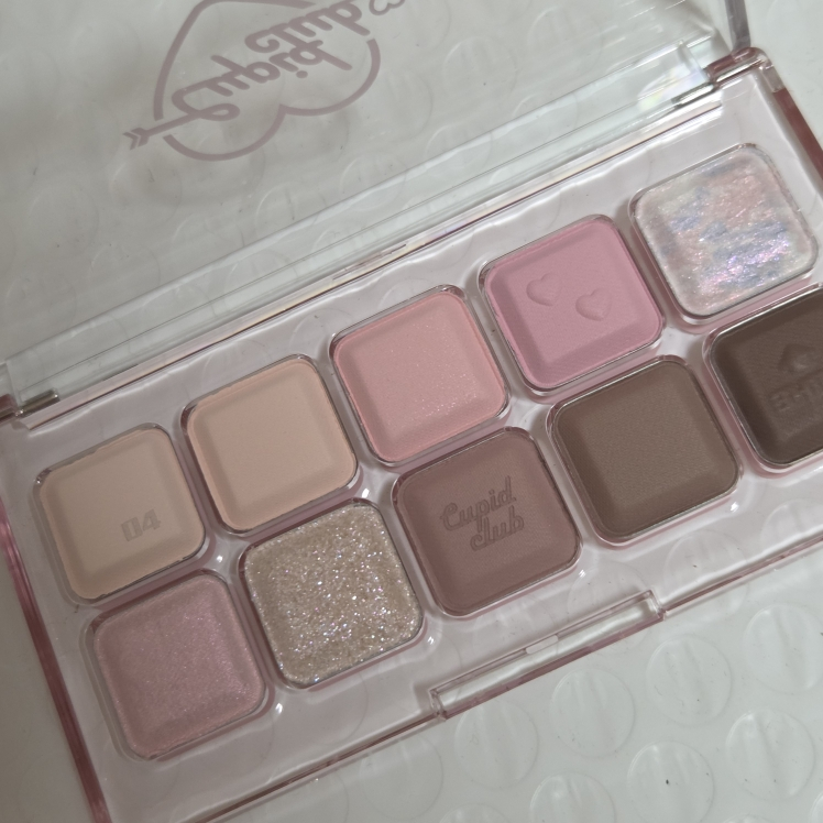 릴리바이레드 (lilybyred) 무드키보드 [04 #쿨멤버십] review image