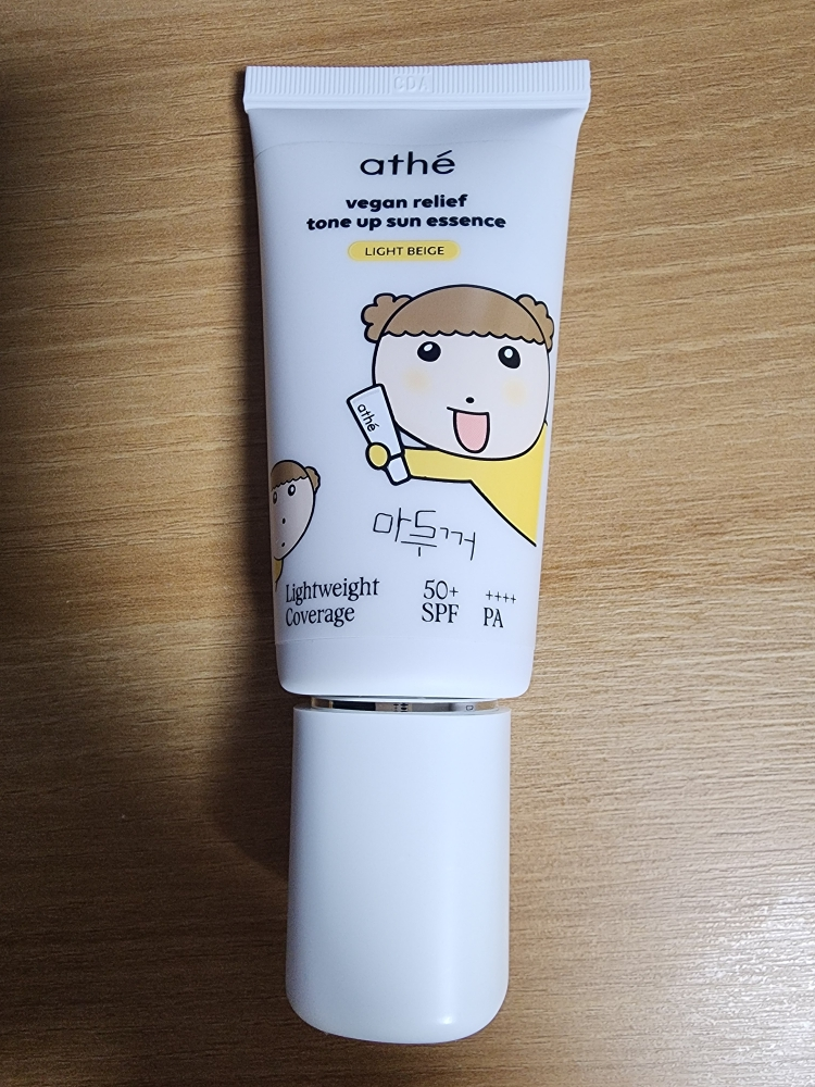 아떼 (athe) 비건 릴리프 톤업 선 에센스 [SPF50+/PA++++] [마루베이지] review image