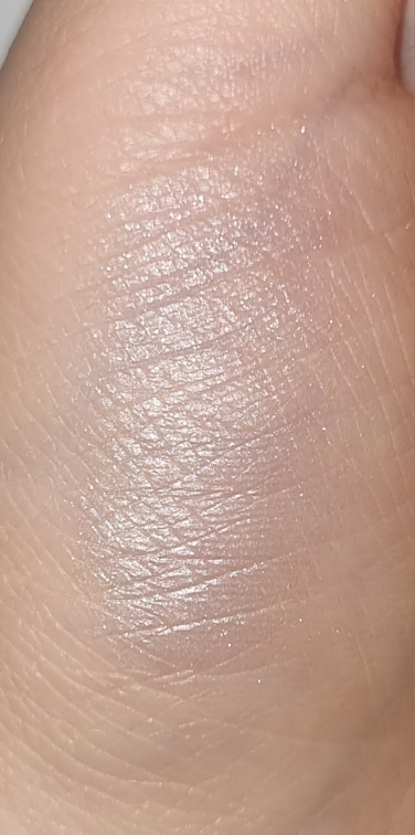 세잔느 (CEZANNE) 펄 글로우 하이라이트 [01 샴페인베이지] review image