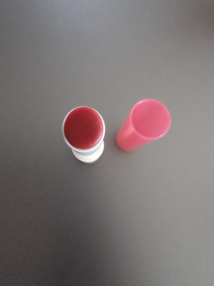 유이크 (UIQ) 바이옴 베리어 모이스처 멜팅 립밤 [로지] review image