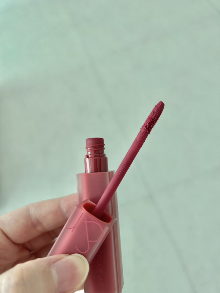 롬앤 (ROMAND) 블러 퍼지 틴트 [02 로지엔탈] review image
