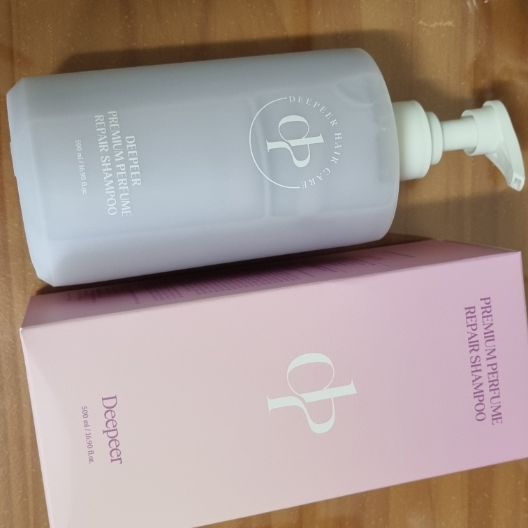 디피어 (DEEPEER) 프리미엄 퍼퓸 리페어 샴푸 review image