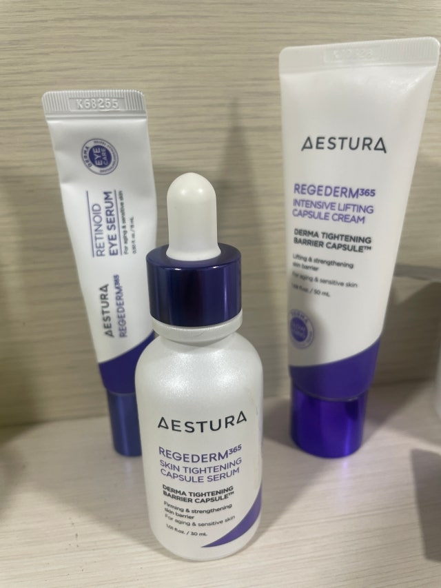 Ảnh đánh giá thực tế của người dùng về Rizedom 365 Lỗ chân lông đàn hồi Capsule Serum