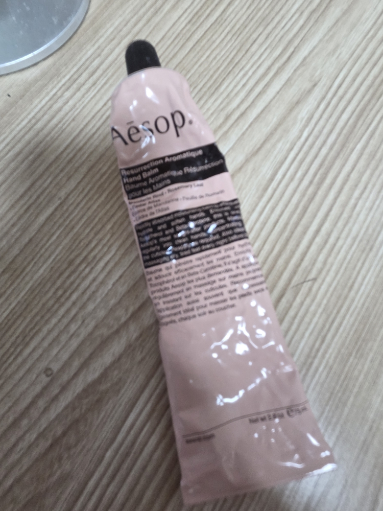 이솝 (Aesop) 레저렉션 아로마틱 핸드 밤 review image