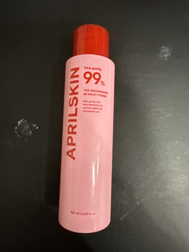 에이프릴스킨 (APRILSKIN) TXA 99 밀키토너 review image