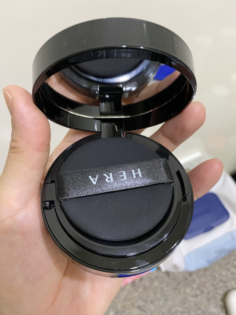 黑色粉底霜 [SPF34/PA++] [21N1 香草]。的真实用户使用照片