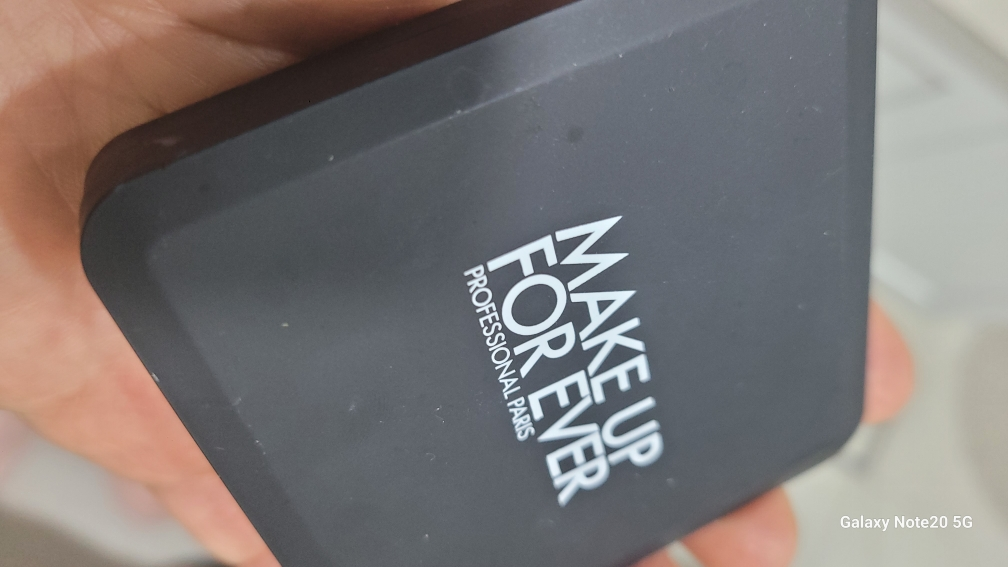 메이크업포에버 (MAKEUPFOREVER) HD SKIN 퍼펙팅 프레스드 파우더 [0.1 투명] review image