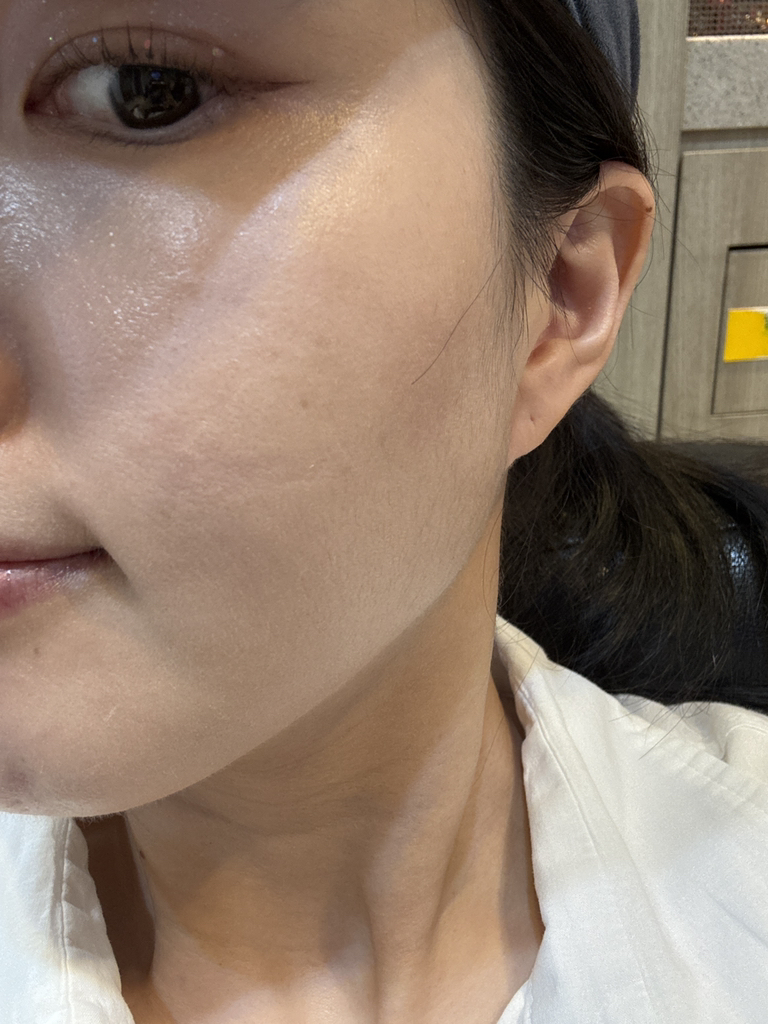 멜릭서 (Melixir) 비건 에어핏™ 선스크린 [SPF50+/PA++++] [#에어] review image