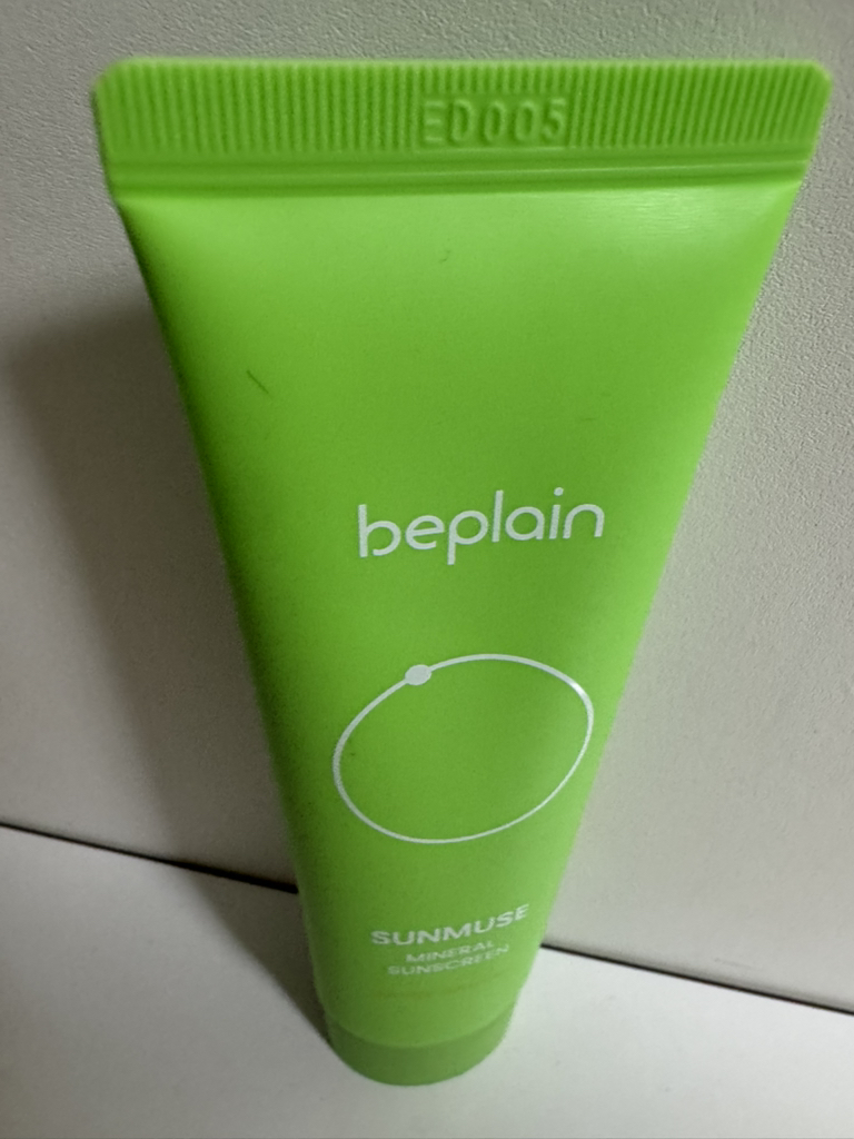 Sunmuse 无武器汽车防晒霜 [SPF50+/PA++++]的真实用户使用照片