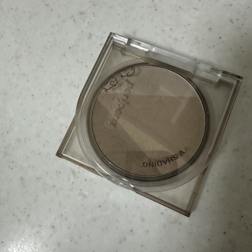 菲丽菲拉 V 型阴影 [003 灰阶］ common.review image