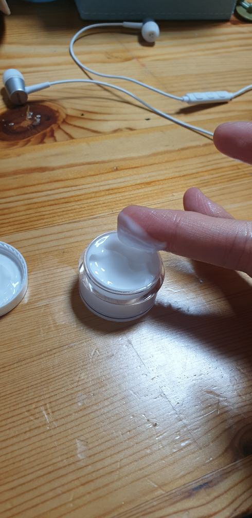 웨신 (WESSEN) 시어버터 바디로션 review image