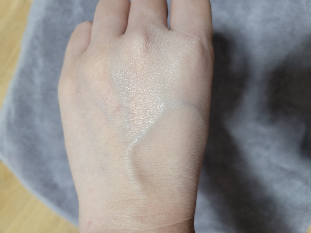 布朗杜 Oleo 透明质酸健康乳霜 [SPF50+/PA++++] [00 纯象牙色] common.review image