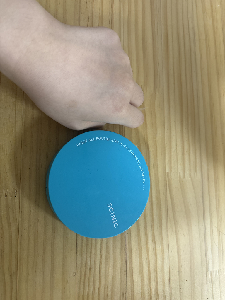 享受全方位轻盈气垫 EX [SPF50+/PA++++]的真实用户使用照片