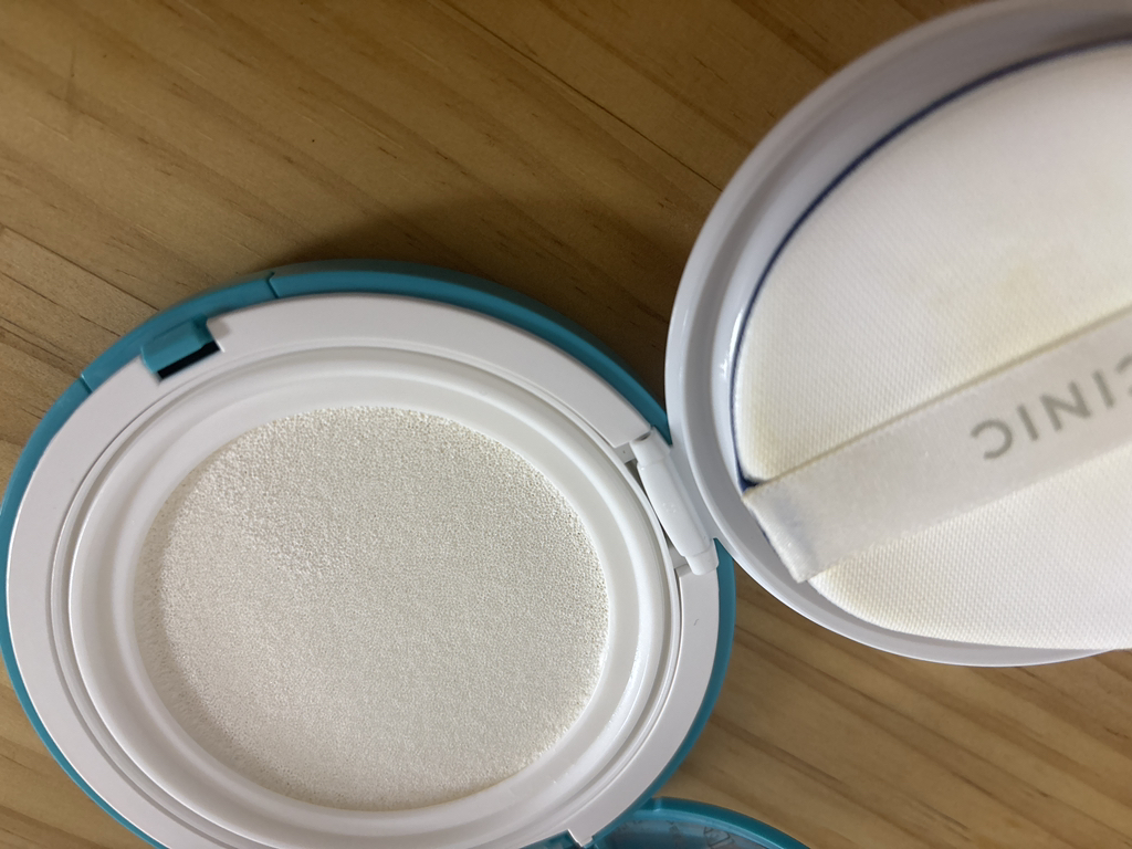 享受全方位轻盈气垫 EX [SPF50+/PA++++]的真实用户使用照片