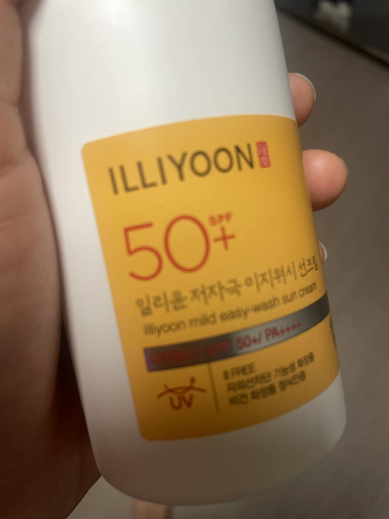 低过敏性易洗防晒霜 [SPF50+/PA++++]的真实用户使用照片