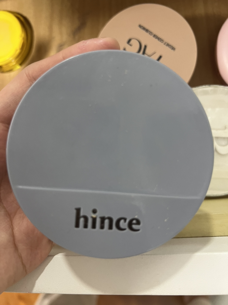 第二层肌肤网状哑光化妆棉 [SPF40/PA++] [21 号象牙色] [黑色的真实用户使用照片