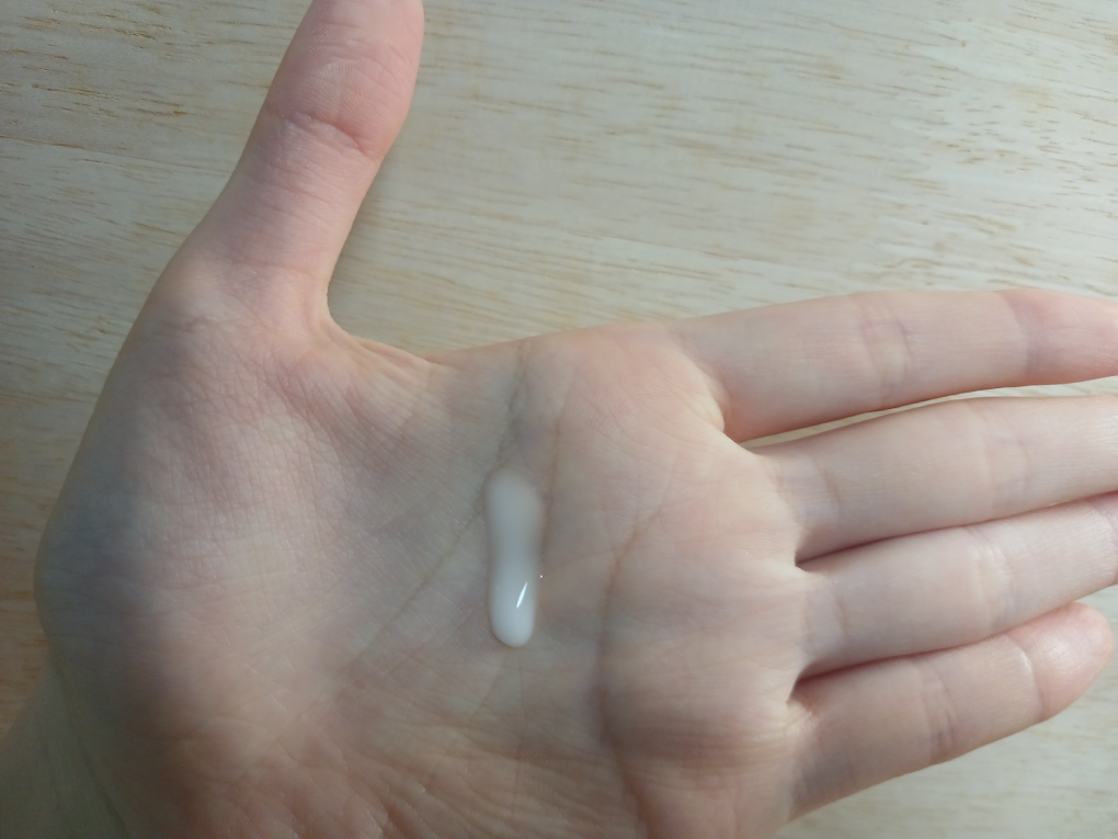 伊所爱 祛除皮脂的清爽乳液 review image