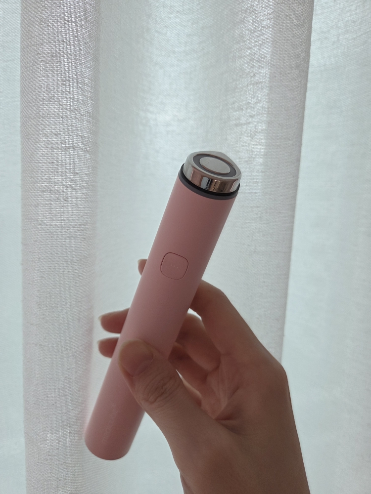 메디큐브 (medicube) 에이지알 부스터 프로 미니 review image