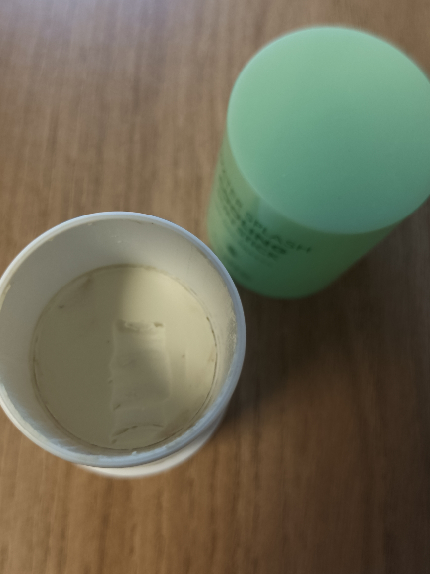 큐어 (CURE) 워터 스플래쉬 쿨링 선스틱 [SPF50+/PA++++] review image