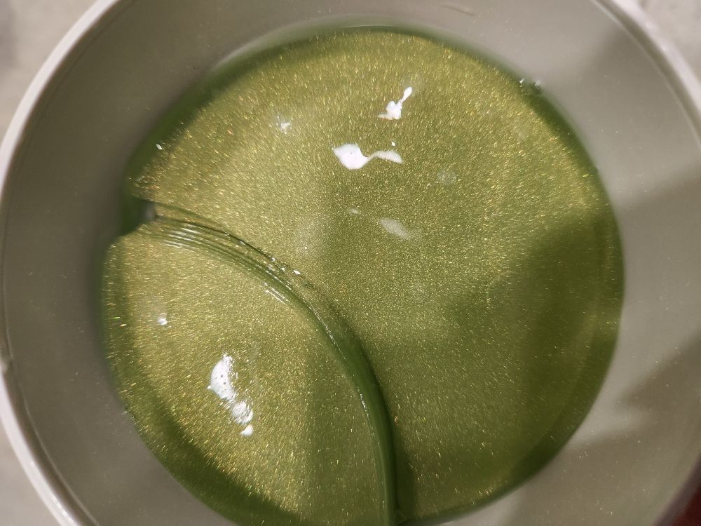 Ảnh đánh giá thực tế của người dùng về Green Collagen Wide Fit Eye Patch