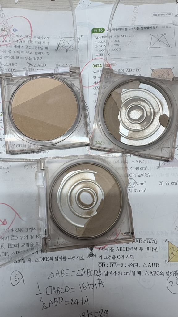 菲丽菲拉 V 型阴影 [003 灰阶］ common.review image