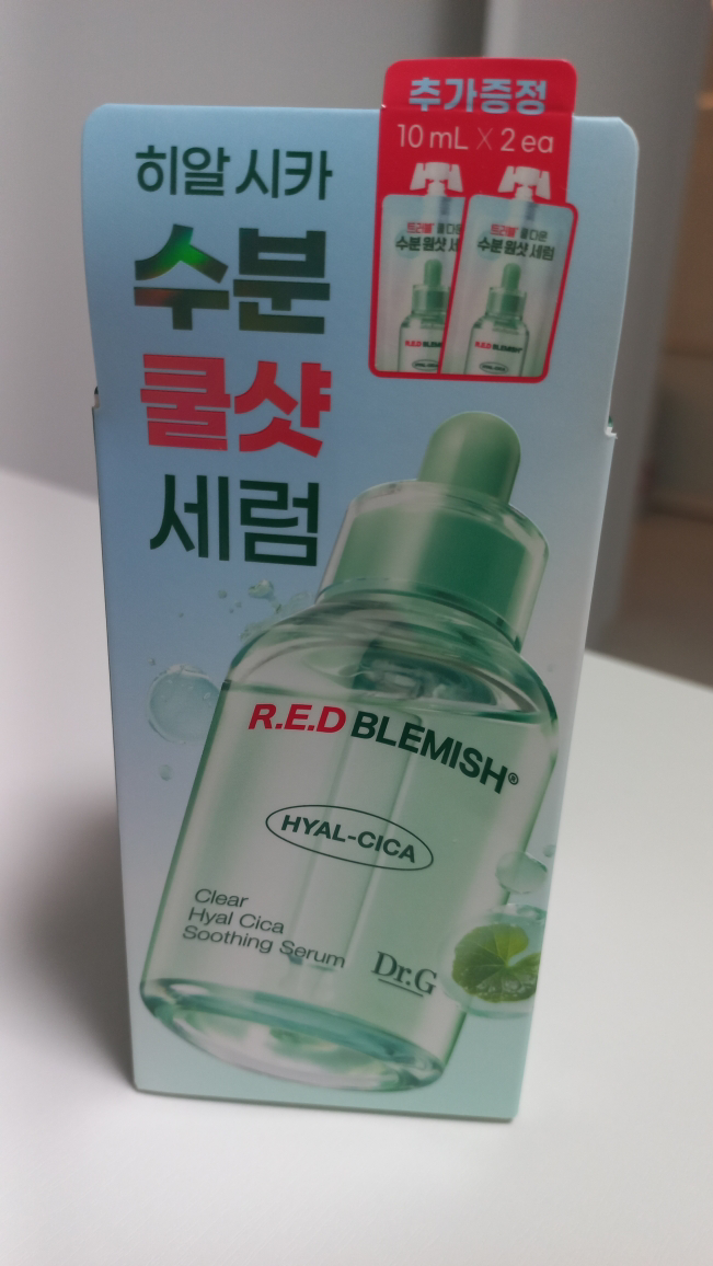 Ảnh đánh giá thực tế của người dùng về Red Blemish Clear Hyaluronic Acid Soothing Serum