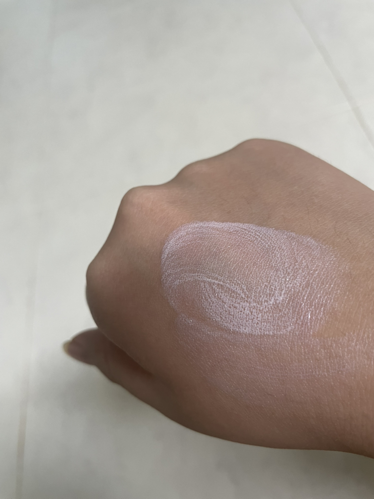 水池防晒霜 [SPF50+/PA++++] [调色/粉色]的真实用户使用照片