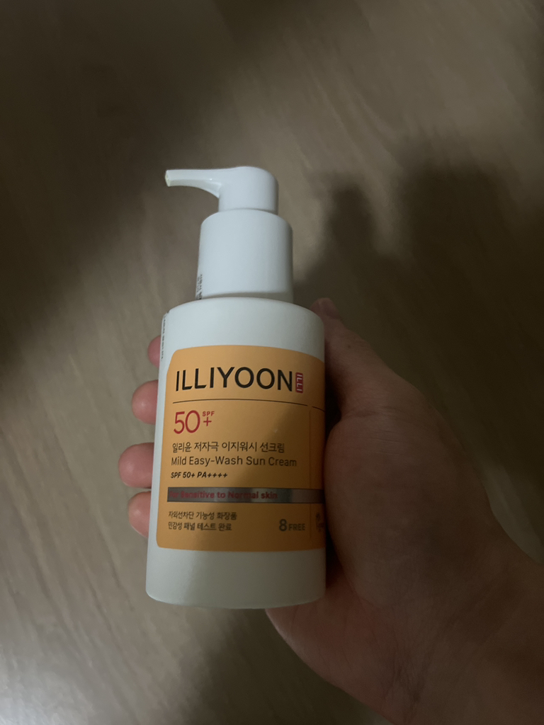 일리윤 (ILLIYOON) 저자극 이지워시 선크림 [SPF50+/PA++++] review image