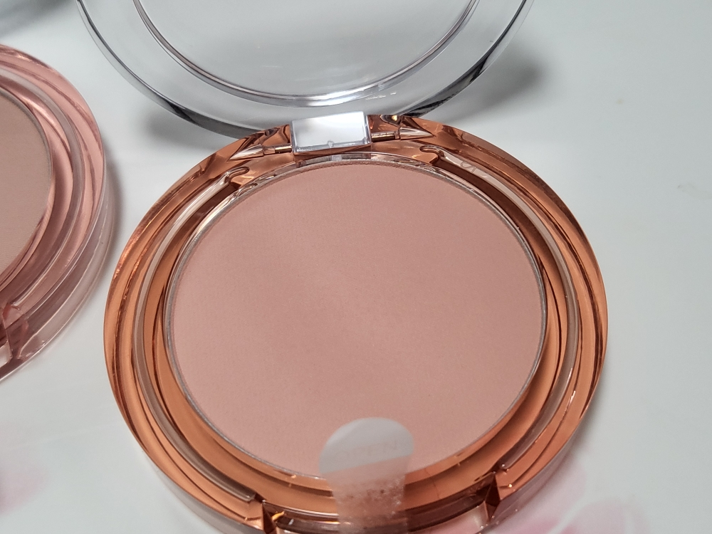 네이처리퍼블릭 (NATUREREPUBLIC) 바이플라워 블러셔 [06 워킹온더핑크] review image