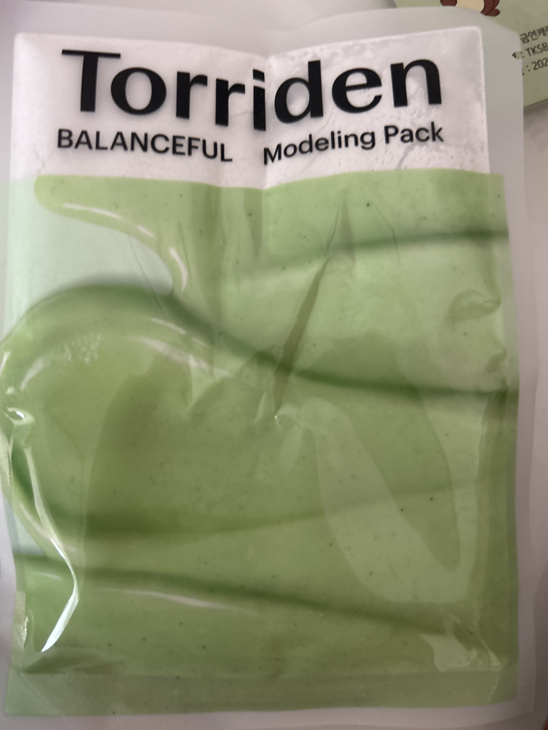 토리든 (Torriden) 밸런스풀 시카 모델링 팩 review image