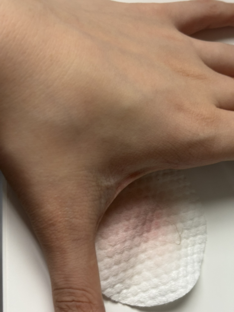 BRINGGREEN Tee Tree Sika Sensitive Cleansing Water review image