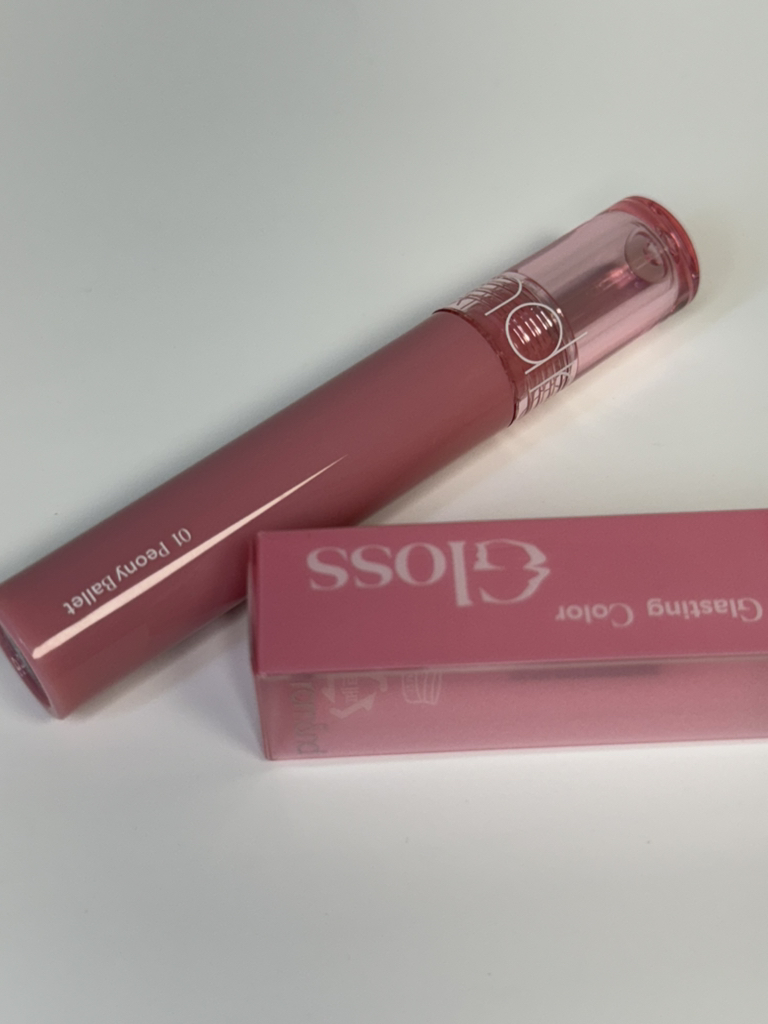 Ảnh đánh giá thực tế của người dùng về Glassing Color Gloss [01 Peony Ball]