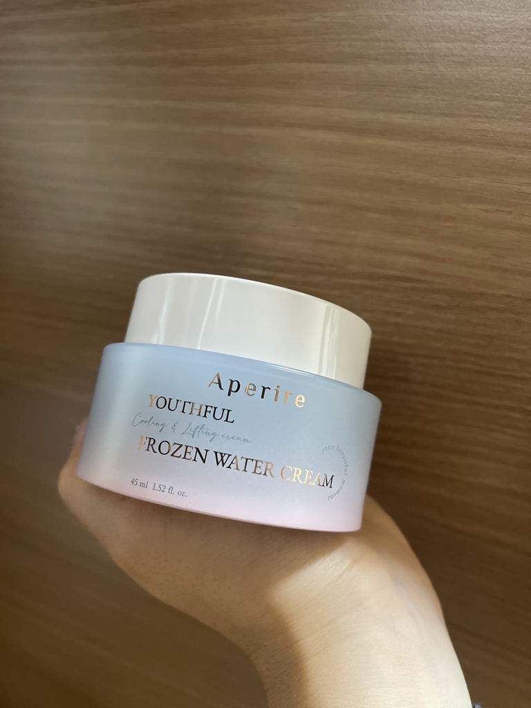 Ảnh đánh giá thực tế của người dùng về Youthful Frozen Water Cream