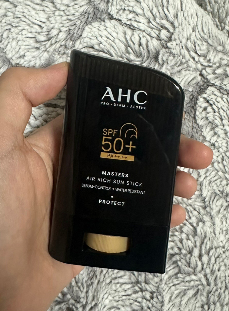 AHC (에이에이치씨) 마스터즈 에어 리치 선스틱 [SPF50+/PA++++] review image