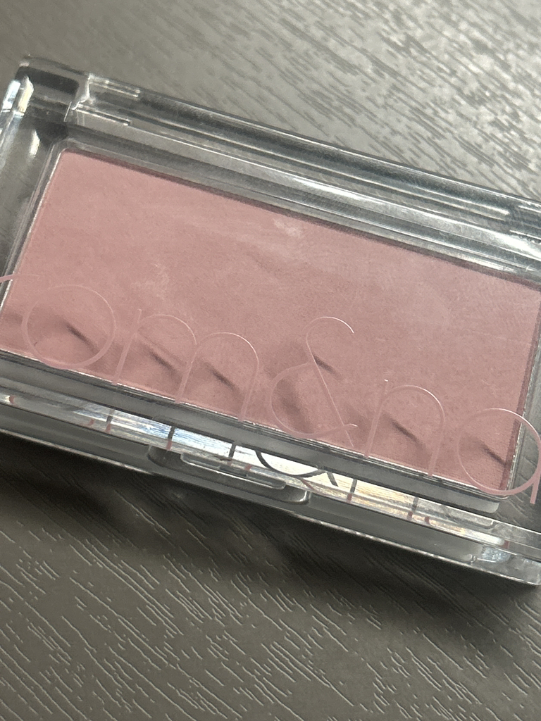 胜过脸颊腮红 [C02蓝莓片]的真实用户使用照片