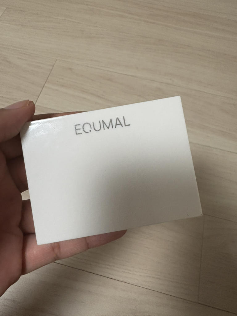 에크멀 (EQUMAL) 오버클래식 아이 팔레트 [01 로프티에어] review image