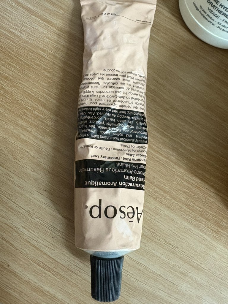 이솝 (Aesop) 레저렉션 아로마틱 핸드 밤 review image