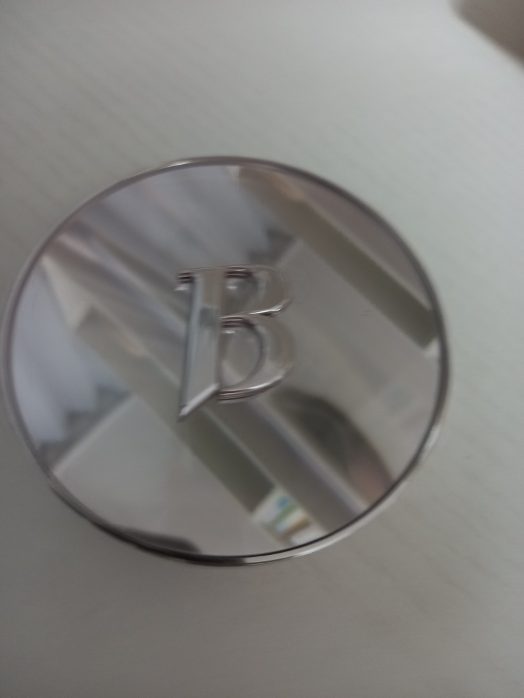 遮瑕极致美白霜 [SPF38/PA++] [21 Rosé］的真实用户使用照片