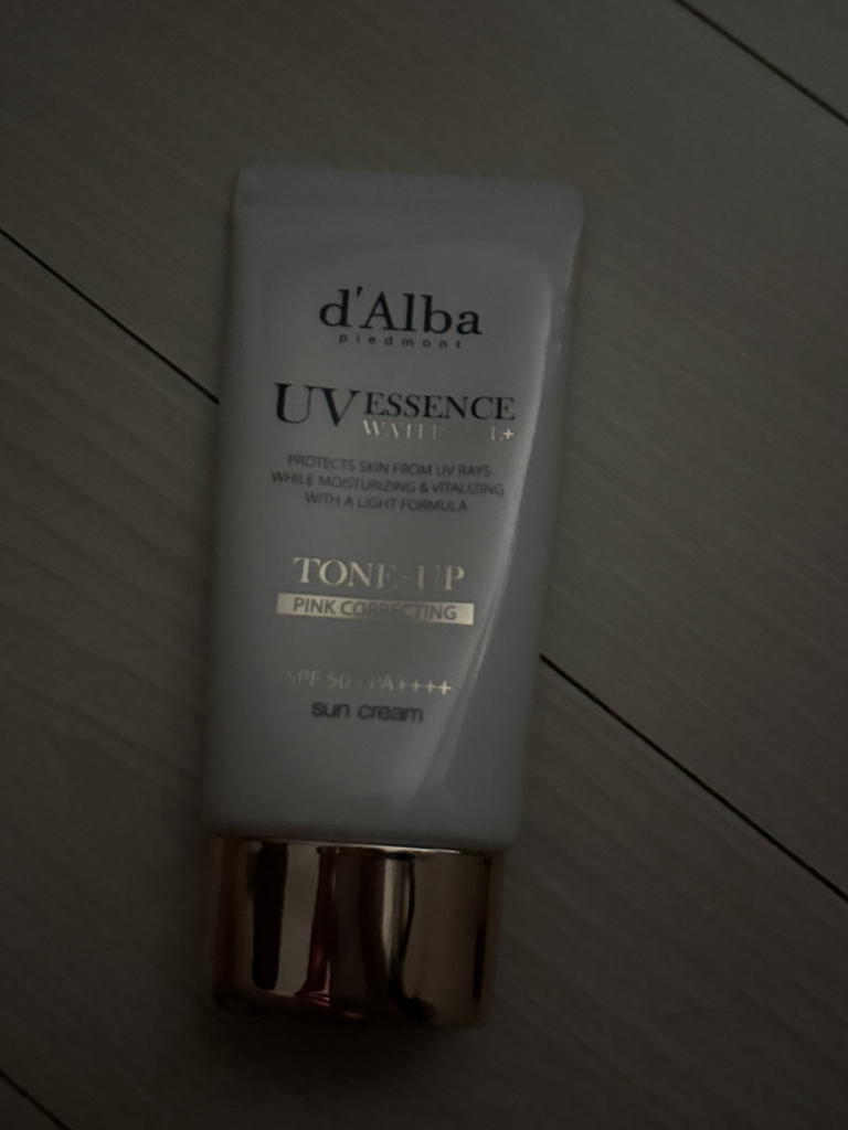 水池防晒霜 [SPF50+/PA++++] [调色/粉色]的真实用户使用照片