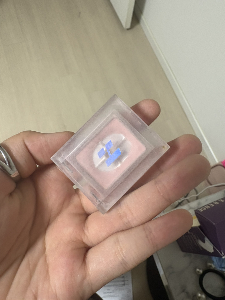 HOLIKAHOLIKA 我的最爱单品阴影[03 草莓奶油]（3.99 英镑） common.review image