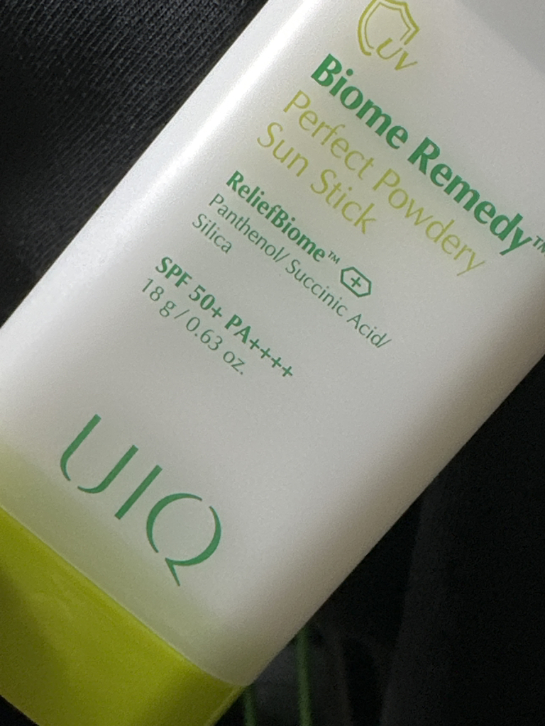 유이크 (UIQ) 바이옴 레미디 퍼펙트 보송 선스틱 [SPF50+/PA++++] review image