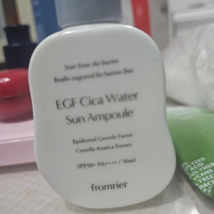 Vegan EGF Sika Water Sun Ampoule [SPF50+/PA++++]的真实用户使用照片